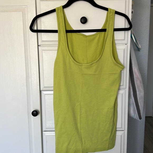 NWT Lululemon seek simplicity tank - Picture 9 of 10